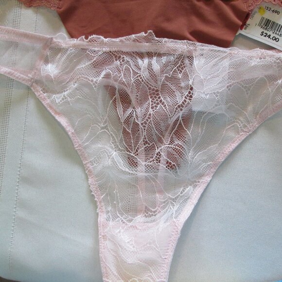 3 Pair of Thong Panties DKNY, B.tempt'd and Calvin Klein NWT Sz S - Picture 5 of 8